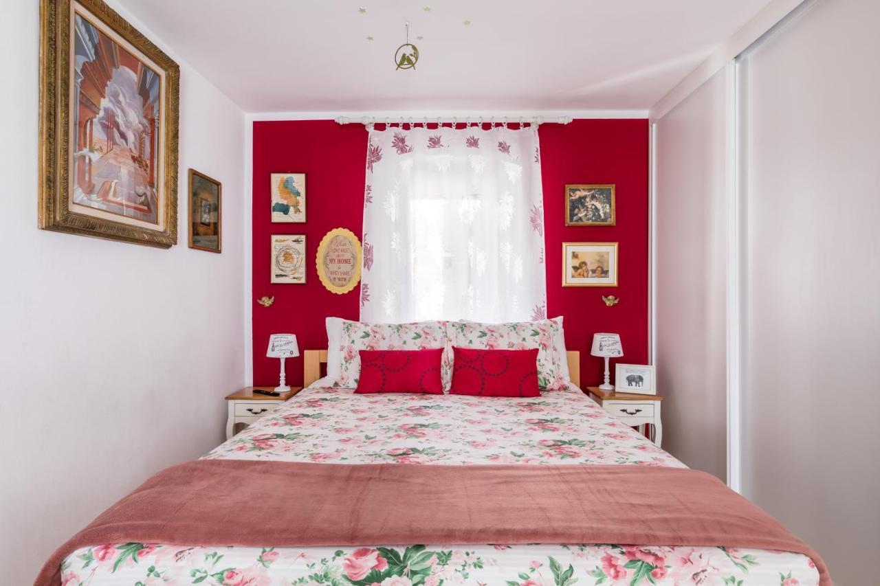 Old Town Boutique Apartments Split Bagian luar foto